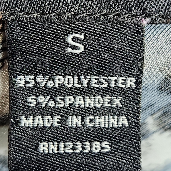 Isabella Rodriguez Black Brown White Print Short Sleeve Drape Neck Top Sz Small - Picture 8 of 9